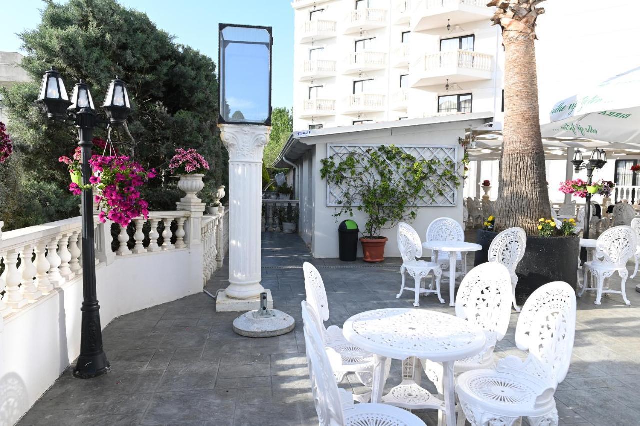 Hotel Onufri Golem  Buitenkant foto